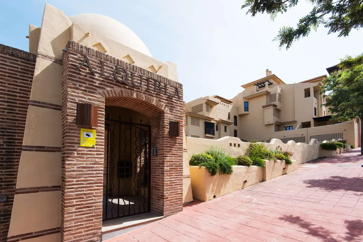 cb33e1e8-51d6-4329-9d2a-9cde5328df71