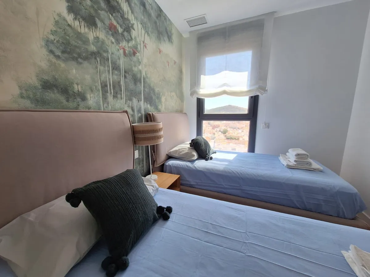 61d28f2f-9d63-41ce-b14e-715f3aa1fafc