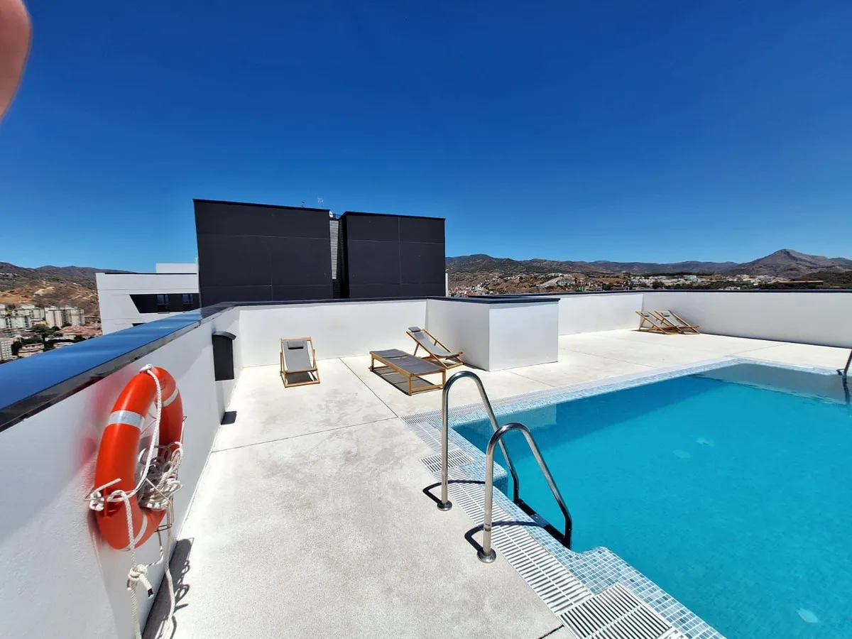 e8e00c6b-44e8-4a08-9380-d441b952b385