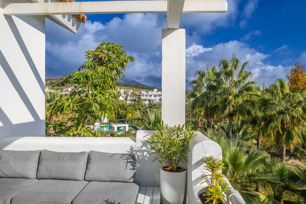 3af0e2b0-3e20-40a3-8193-dad2193fb689