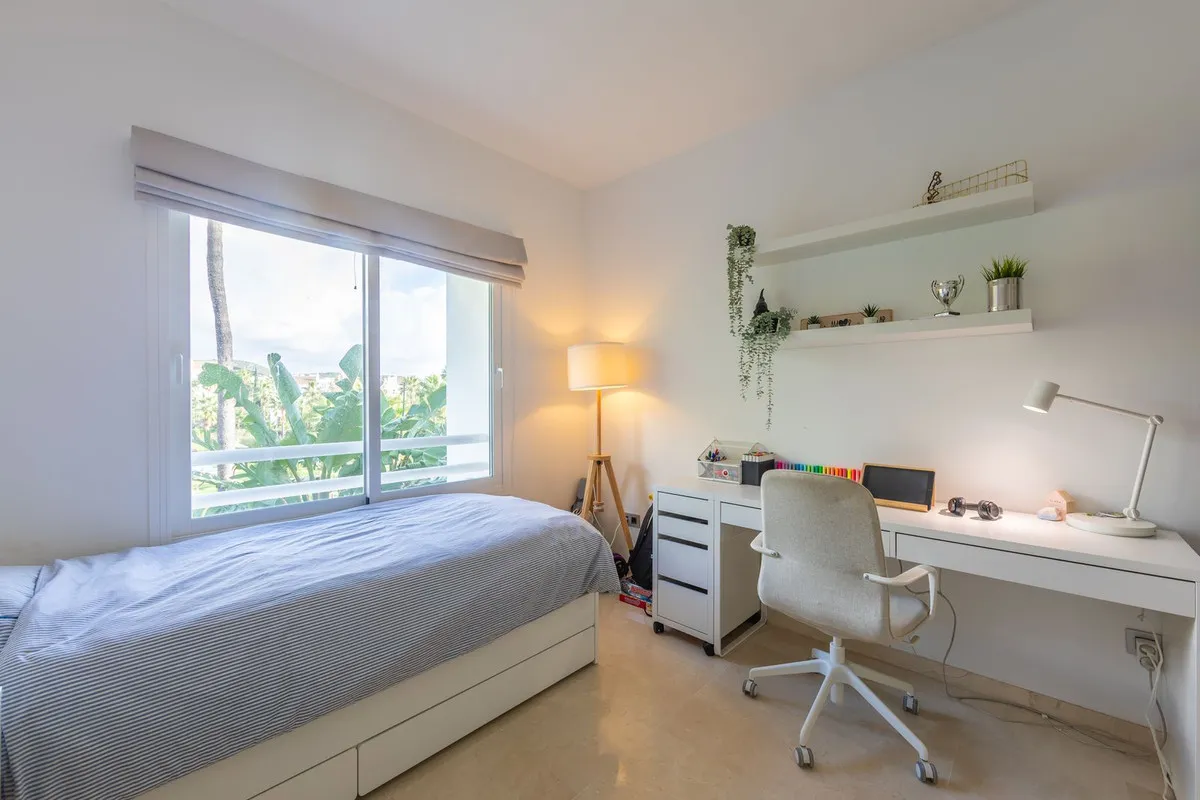 6c75db0e-6712-4def-acfd-8528866596a9