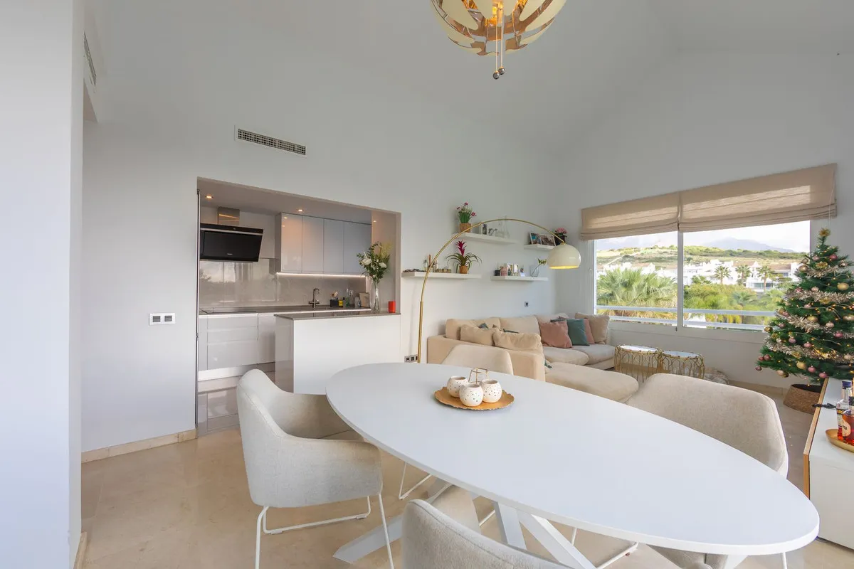 b8ac516c-49e4-4ec7-a46c-6d617212b054