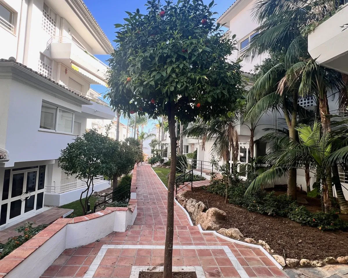 071094c0-4cc1-4079-9f77-1900ca927cbb