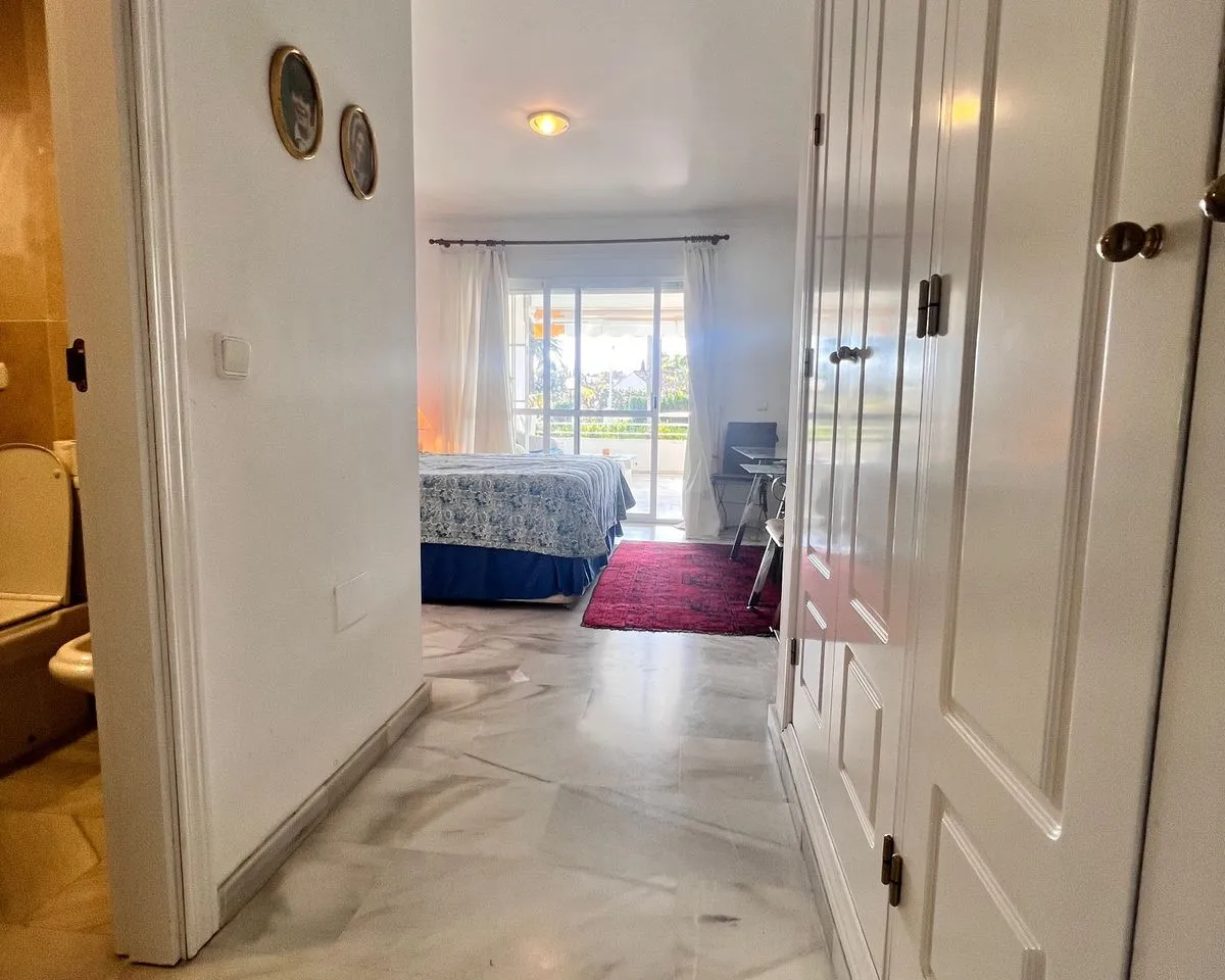 74e46570-b6c0-49e6-81fd-7f968488ba4f