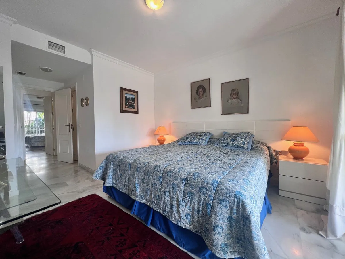 8a4d9857-4758-489c-a6dd-f504aa7b5d5c