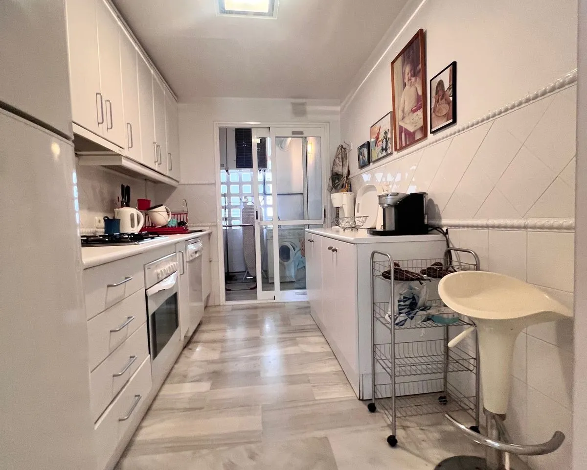 8f4e7a40-d485-4ccf-b0d1-46169298b87f