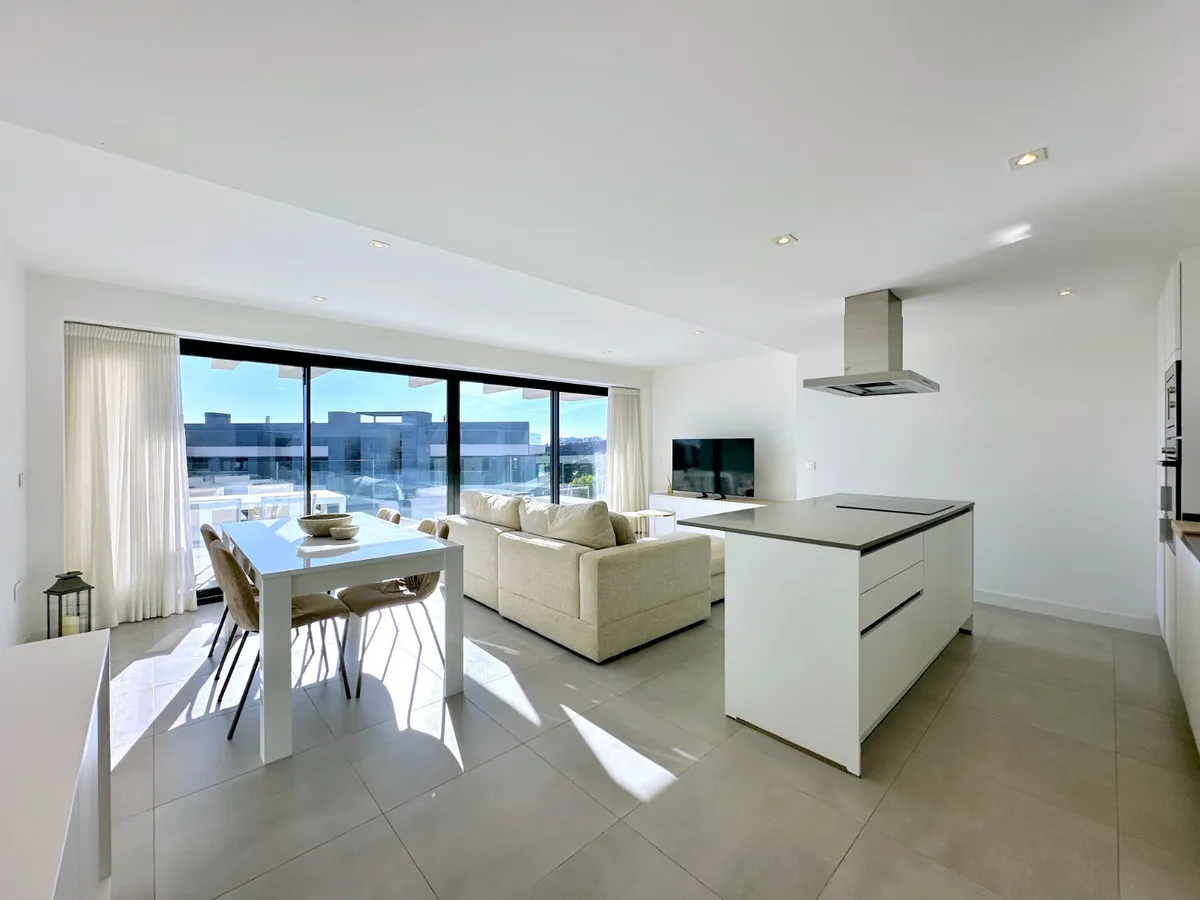 053887f8-d829-4249-b886-6ce3cd815d50