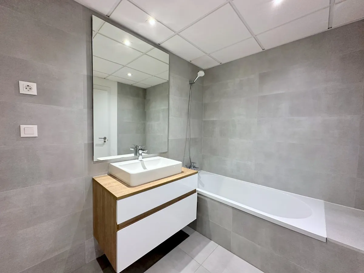 a953ca62-7659-4e12-ba7d-d53c5cca2f90