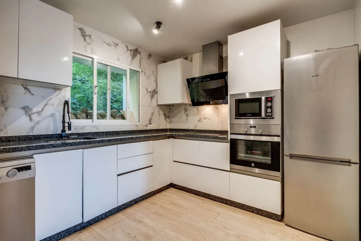 4961c142-2aaf-4700-b191-31629e0eae63