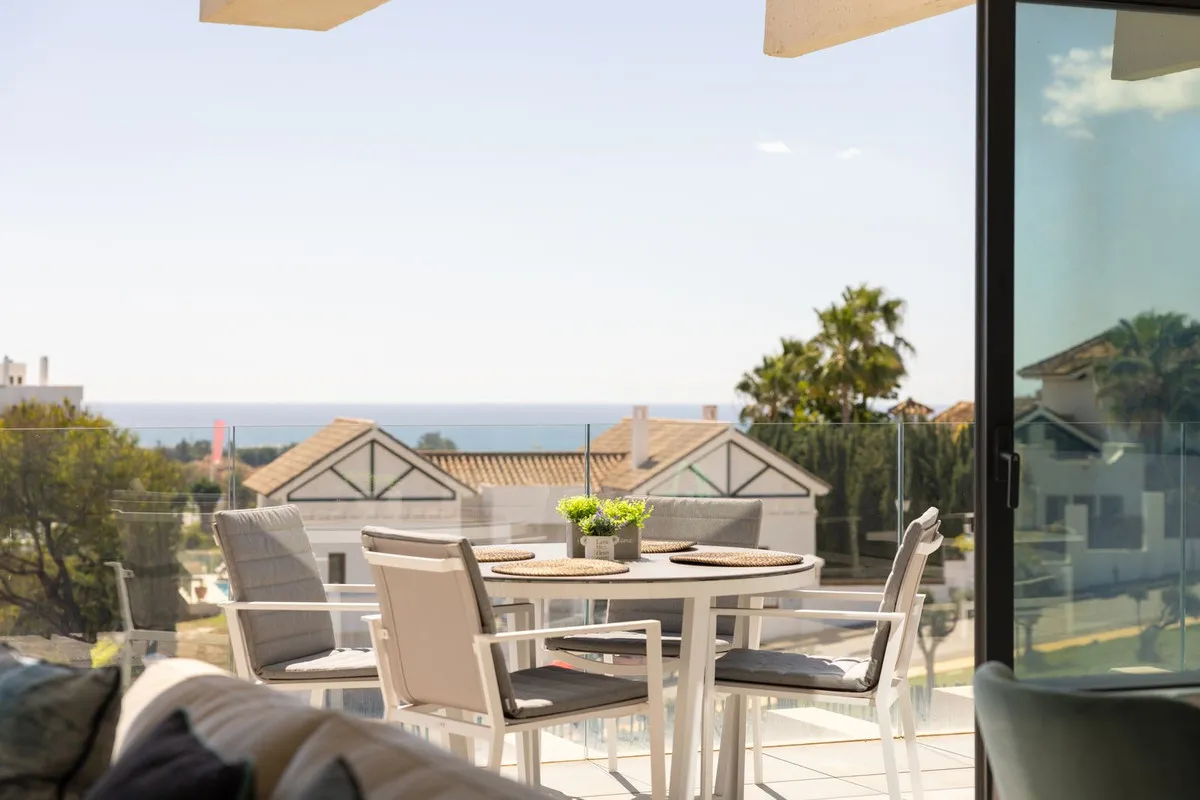 13e22733-a0f7-4323-9274-4eb9e43b811b