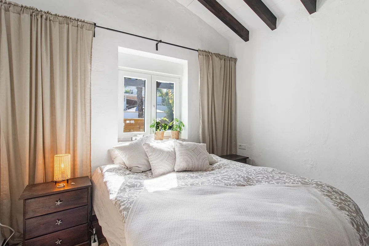 18279a3b-a3d8-46ce-a7ec-a914f7535ddd