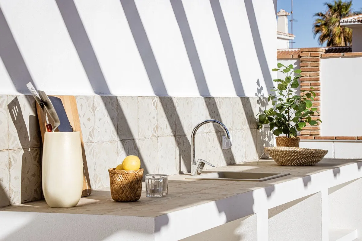 988ae2dd-e3b4-44b7-b404-b7bf7170d0a1