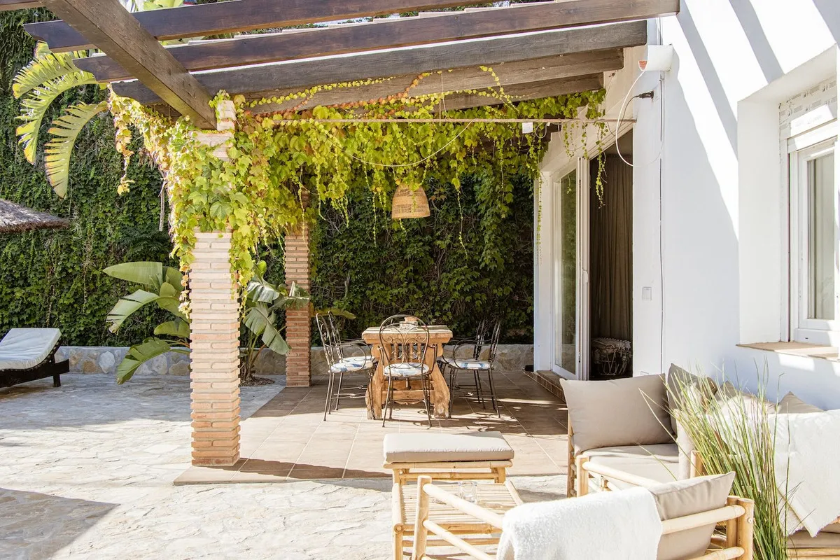 9fff95e6-5e52-41c9-aeb6-f19c72ef842e