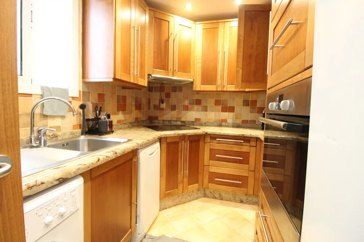 73c29930-46a1-4d38-b4e2-2c384fa9ca90