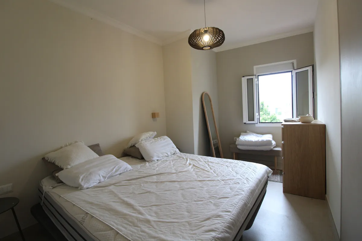 c7570f8c-2a5e-4cef-88d4-6f054bf92f86