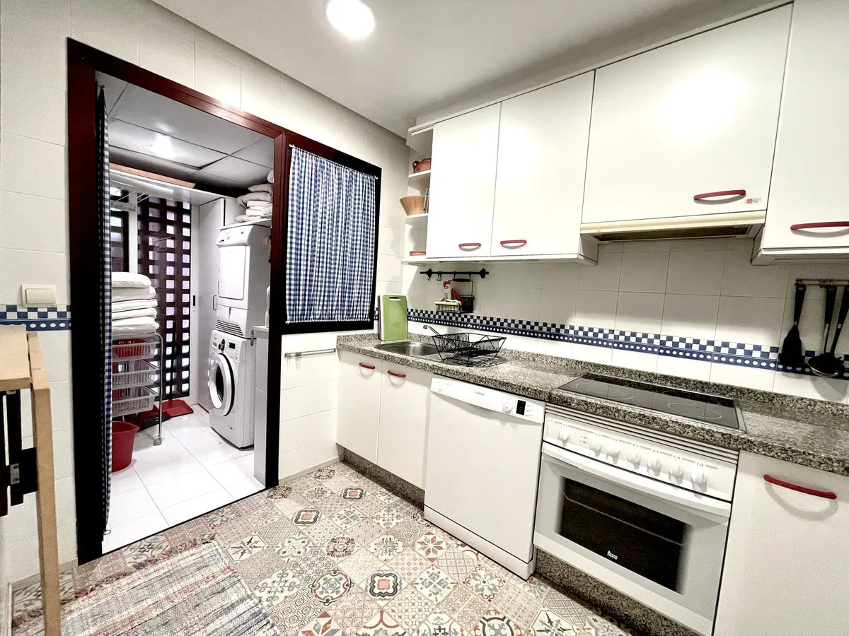 33299f30-196c-4ec8-8bd6-8b91aa5c0cb2