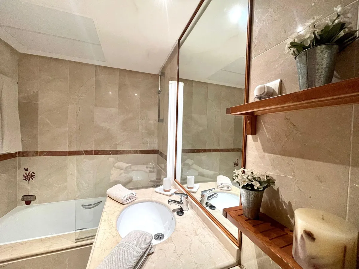 cc68bcb4-ad00-4e37-b91b-d5a056df2659