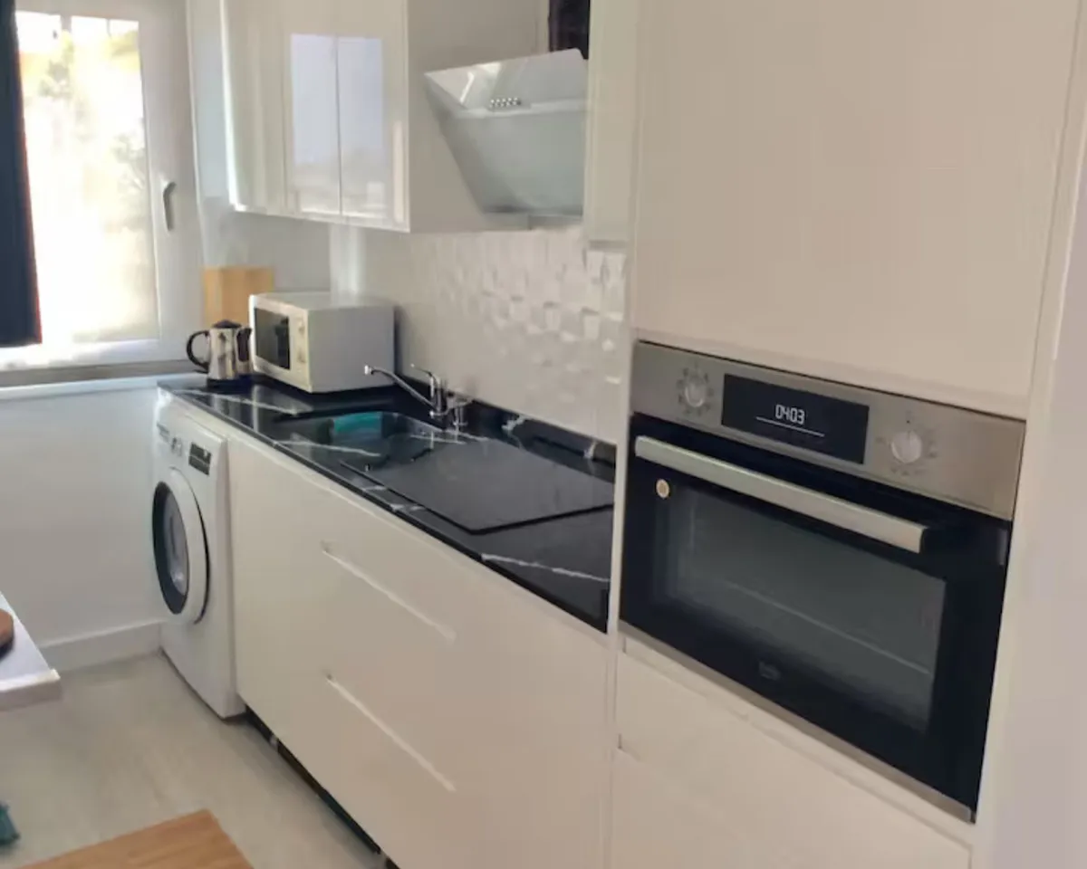 71c55328-7c70-45c4-9749-dd33ef2428c4