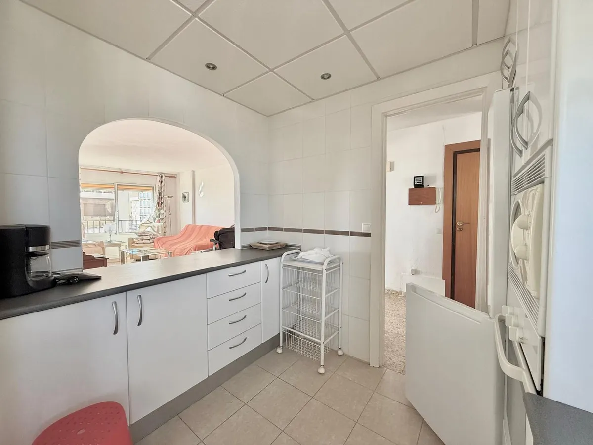 1baca964-eeb3-49a4-a0b9-2b5b4b72c111