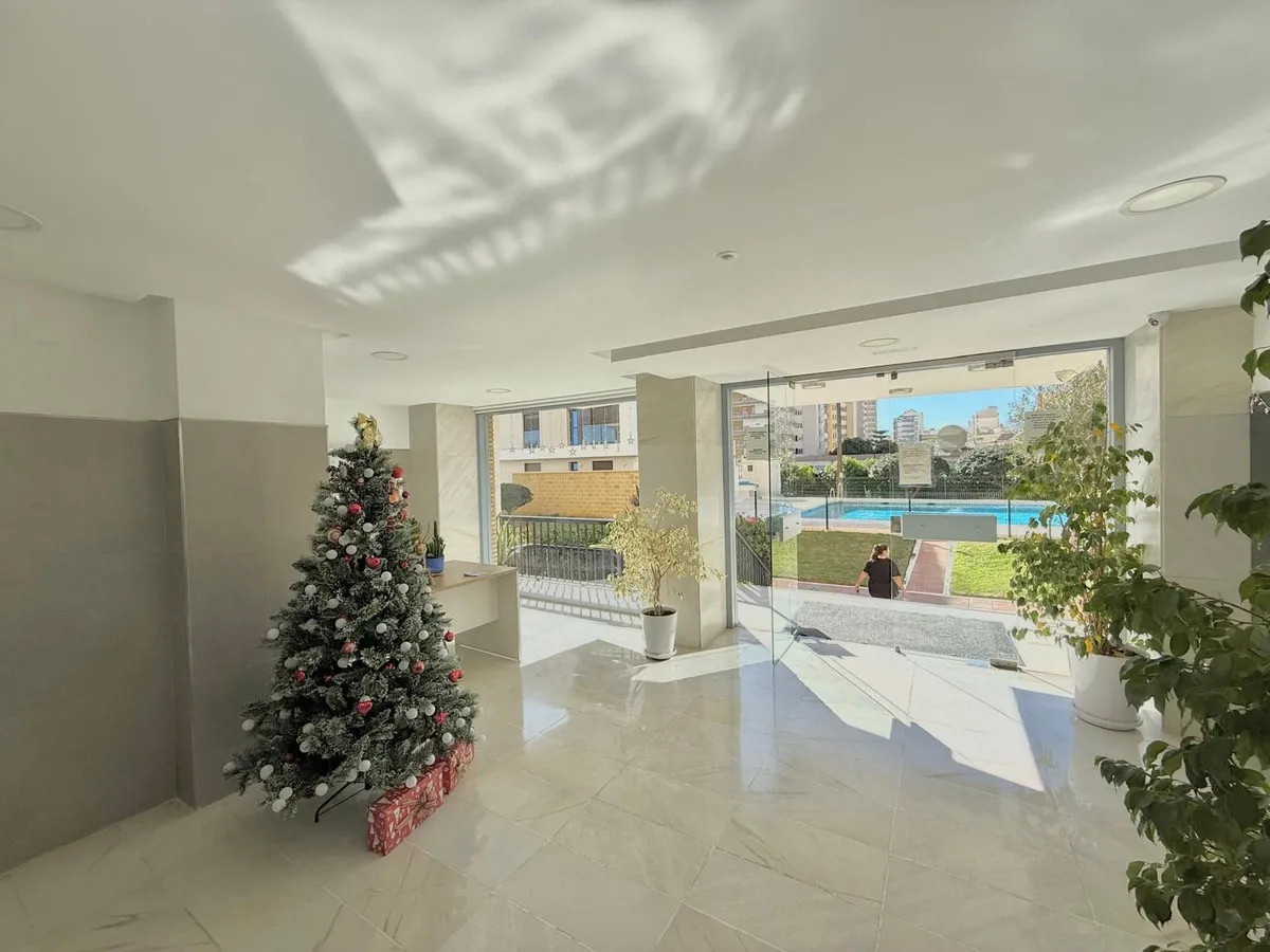 dee30c82-390c-4d75-94eb-f59ab1a25efb