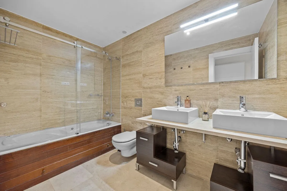 371cf415-5e21-4925-846d-f2859000fa89