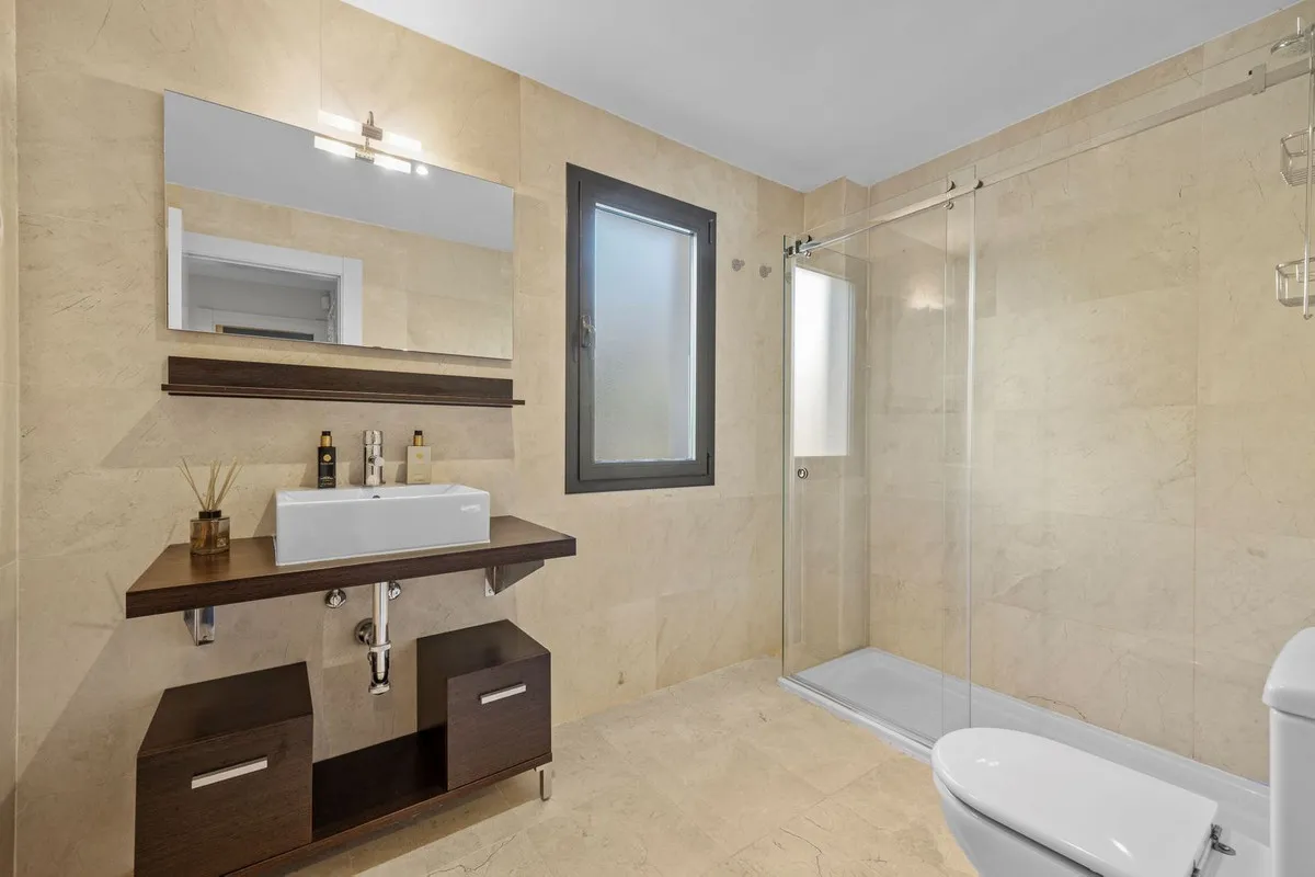 baafa6d4-e771-4c5f-810b-f4acd8953da9