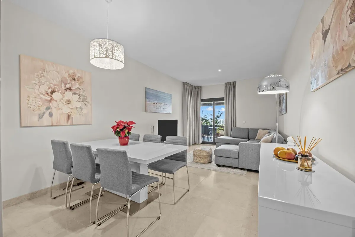 cb1a95a9-2e97-4f74-84b9-6fe1787a483e