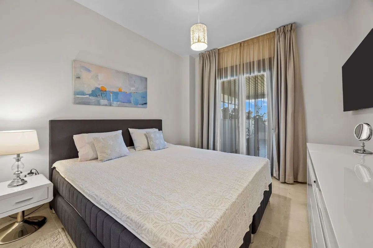 d2a0c8f0-ab1d-4024-8e3f-f27126f7c0ad