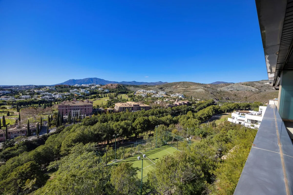 ff4dbc74-a953-4e52-8d7f-f6109dcf5fb7