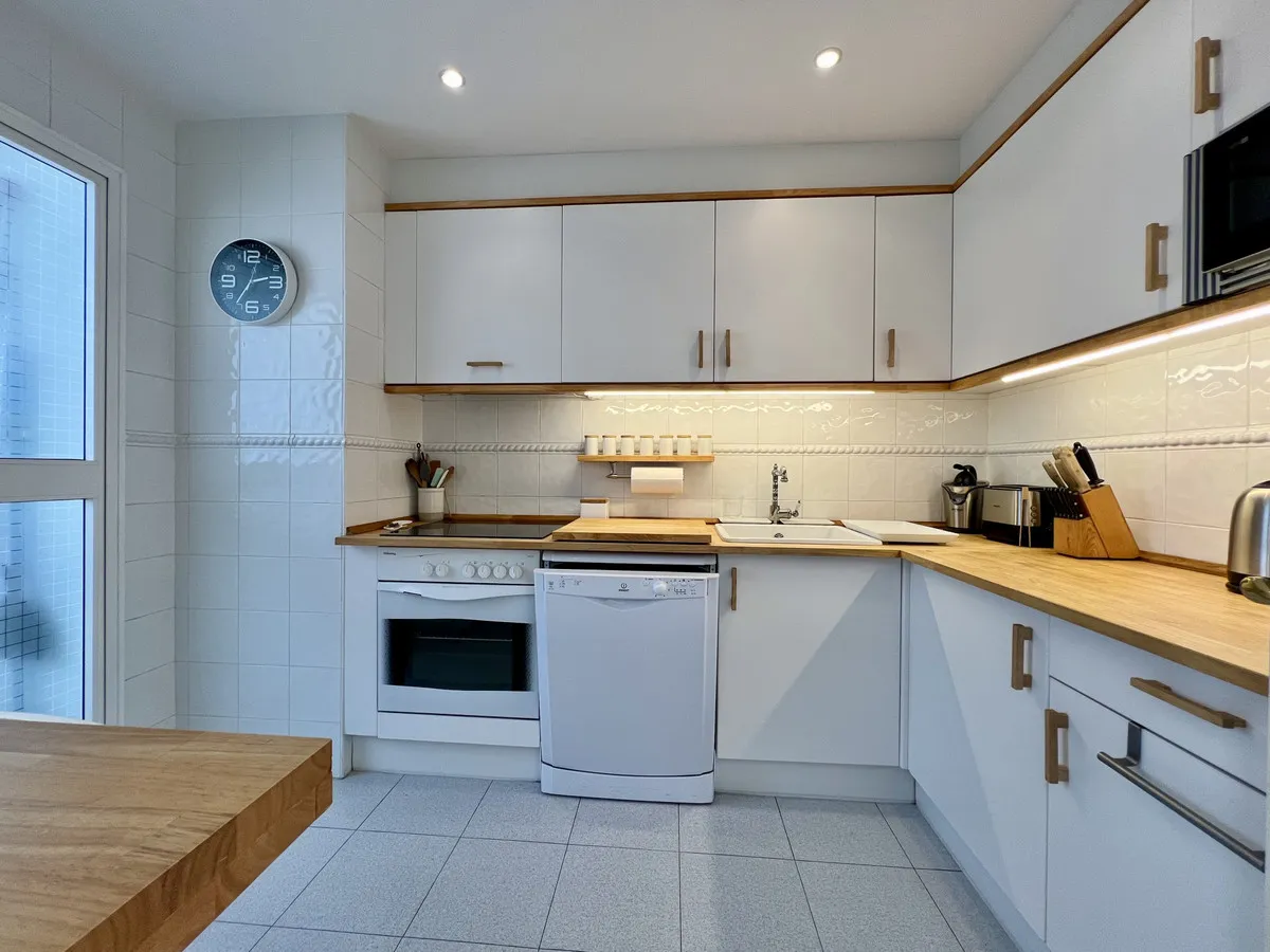 091c4215-1f9a-40f0-84d4-520947bd7a10