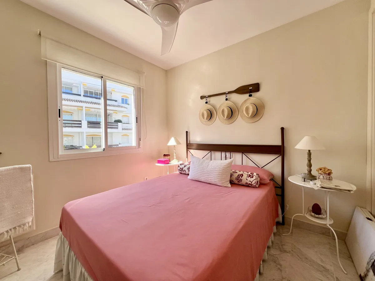 a854b1be-75c0-438c-80c6-8515e814ede0