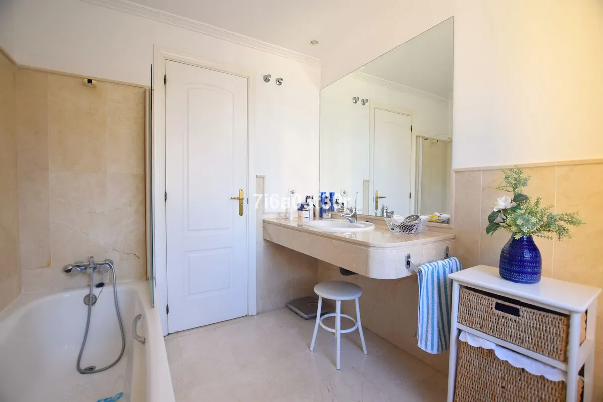 cd0b489e-0320-4807-ace1-0f0372ad5af3