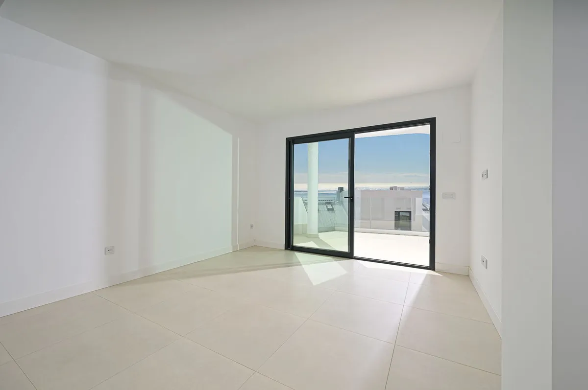 917a6c9e-6089-4be9-bd95-b33ffedf981e