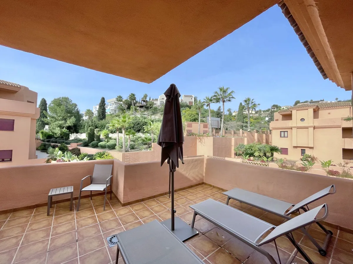 62552315-fb51-43e5-ae25-0ccdc4e30bc1