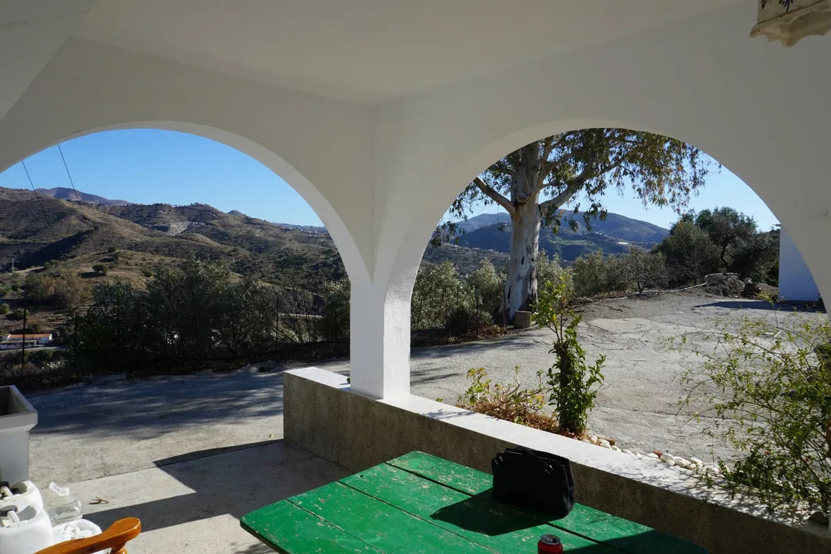 23e578ed-1344-47c9-ba8b-70d13d1568bf