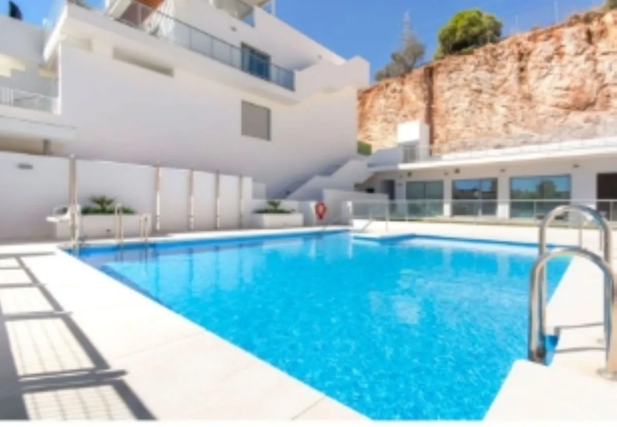 6ffcce38-2284-49b9-a8c1-e3875df7d4f8