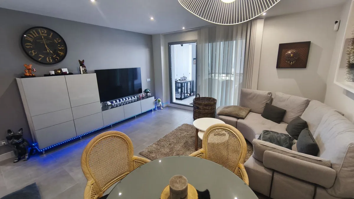 bf793c15-6768-4101-9e8a-9f9b522ce15a