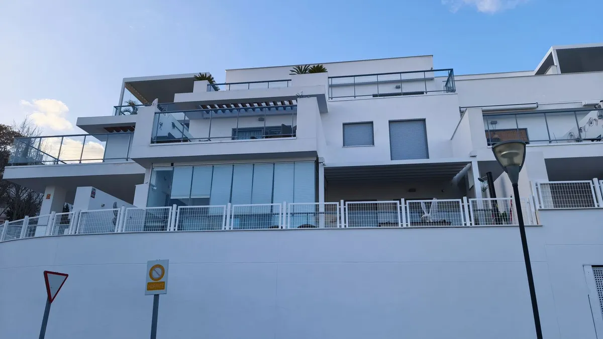 ecbed289-ebf9-4ede-891b-451c6cdb70c1