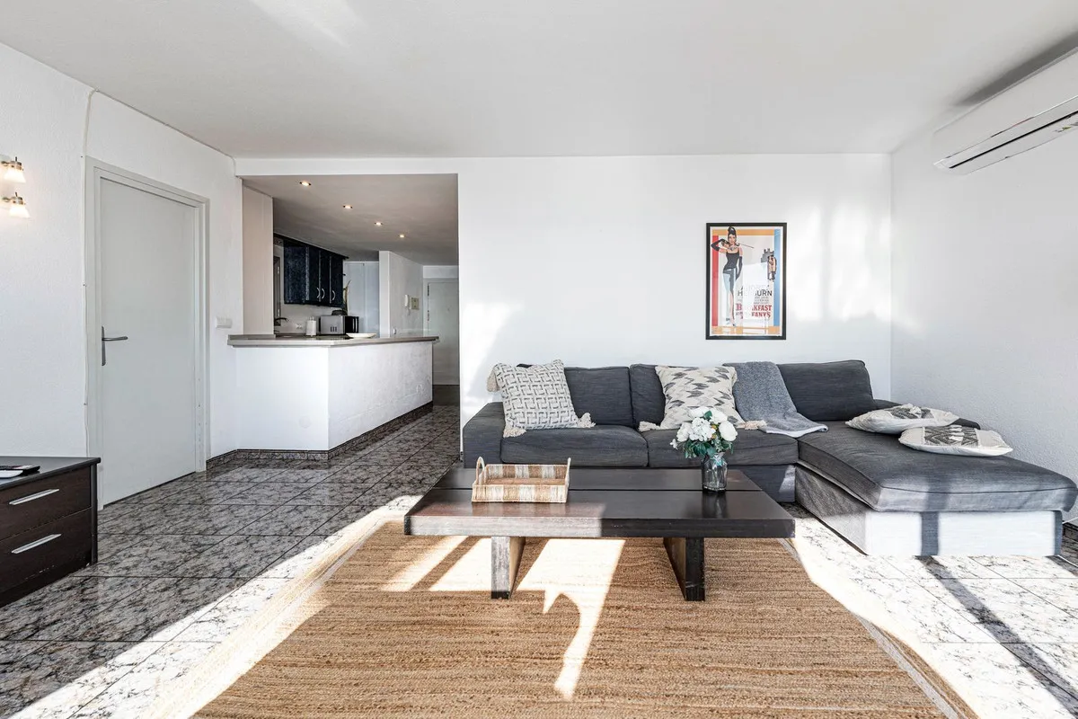 15a7e831-56b6-43ed-96d7-eabdf5cf1cc2