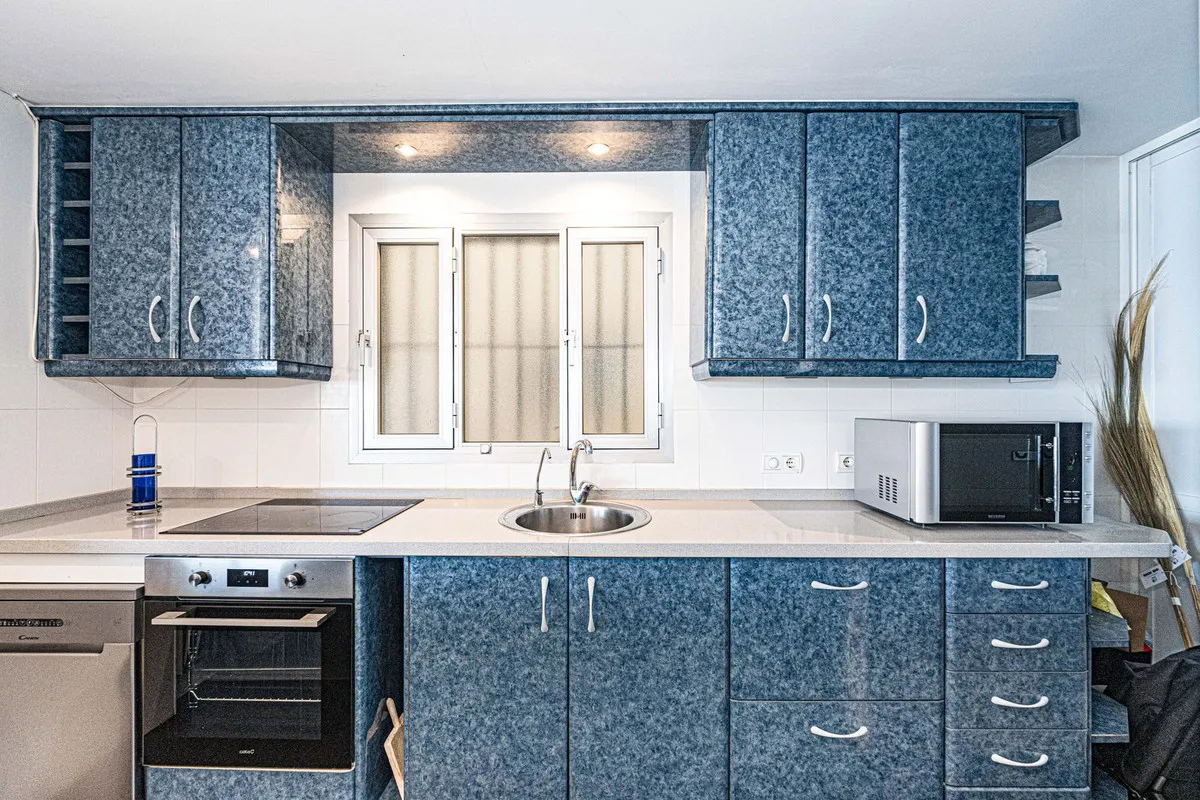 84a7334b-7ad3-421e-bba0-51f9d4cec070