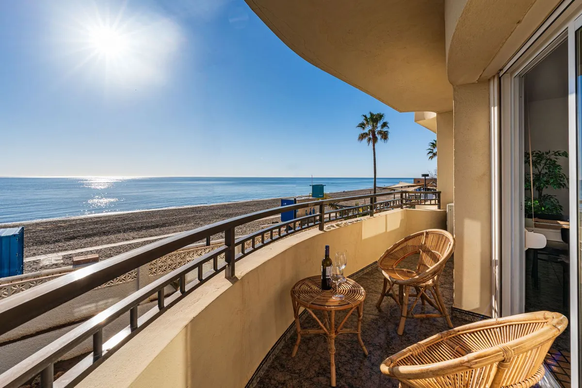 c9ec0d77-eb87-4a8b-8217-bbee42df2e09