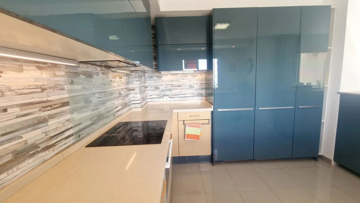 1f96b149-f02e-4123-9b32-6935f2961700