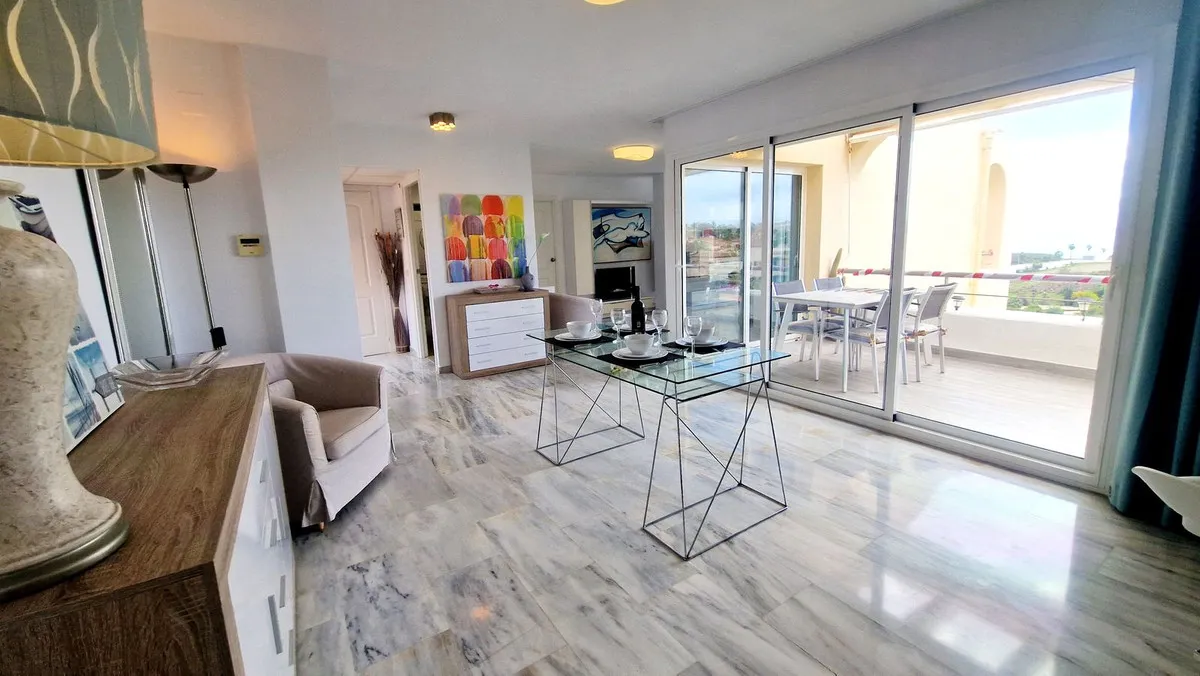 43e101a7-26d2-40e3-bcc7-9a360b794226