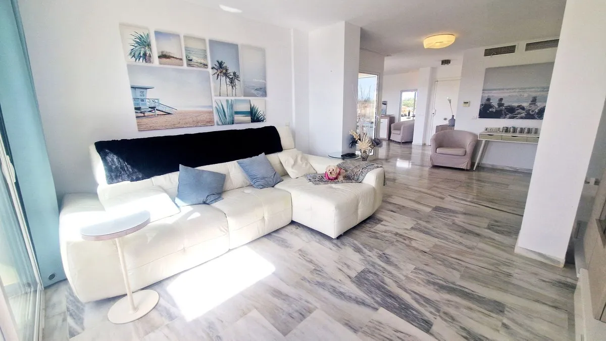 af9eb273-555d-4dc6-ba1f-8b3c2344f051