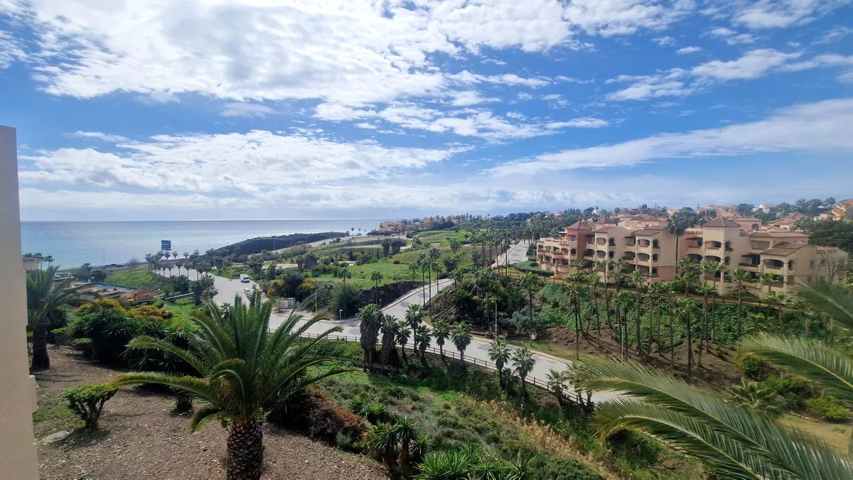 b57efed5-4603-414e-9b1c-441f9bd74d1d