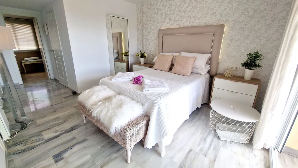 f3c0af78-a72e-45d8-9bd9-bbd4819871d1