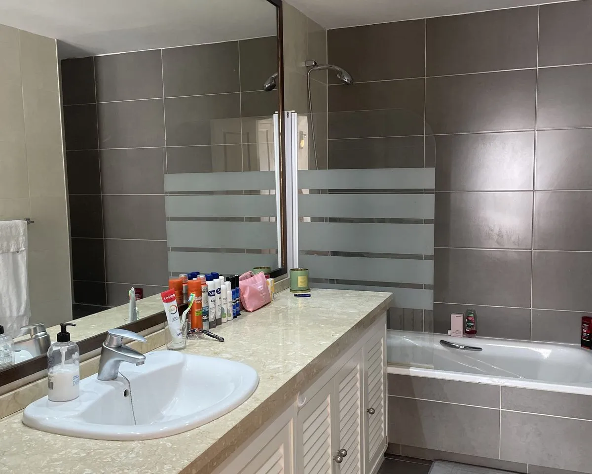 c57ef966-14e7-42dc-9ed8-0c539ae45027