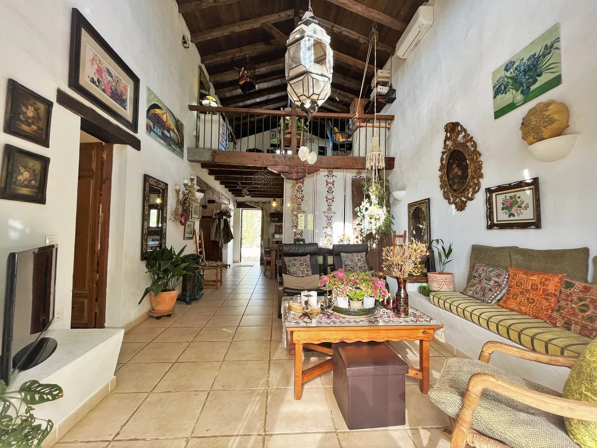 28eb09c5-b617-499d-b816-823726025318