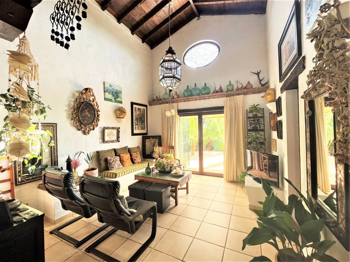 d657b99d-16cd-4e1d-b793-66235f29e8ba