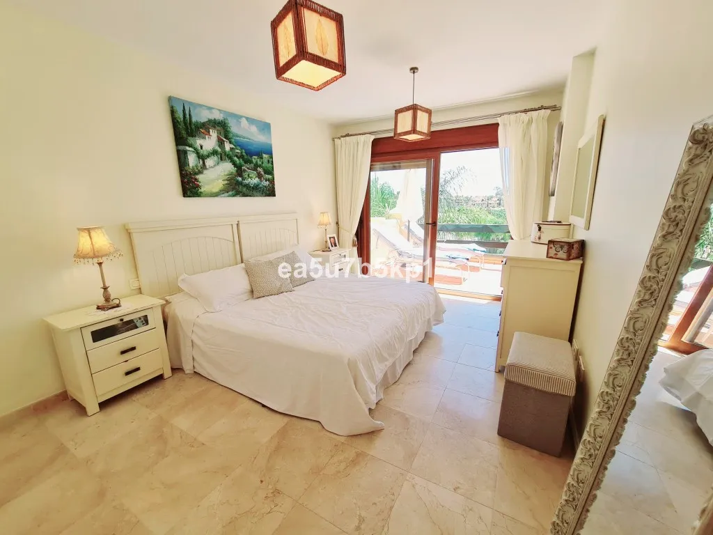 dc22fbae-9668-4b7c-b9f5-54e60798db70